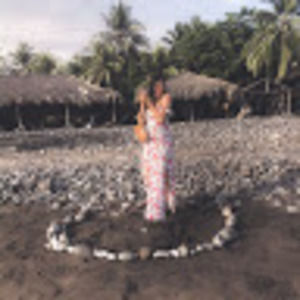 Meet your Posher, Gabriela